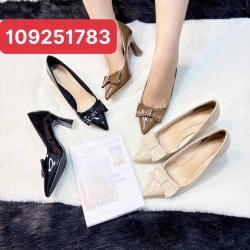 Giày cao gót bít - Mã Đặt Hàng 109251783